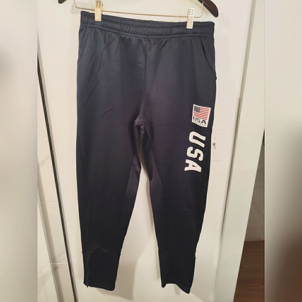 Eleven Vs 11 - Joggers - Size M